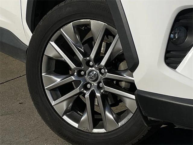 used 2020 Toyota RAV4 car, priced at $18,318