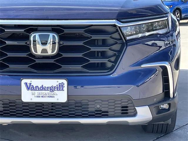 new 2025 Honda Pilot car, priced at $46,430