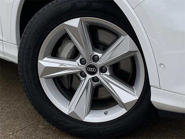 used 2024 Audi Q7 car, priced at $36,327