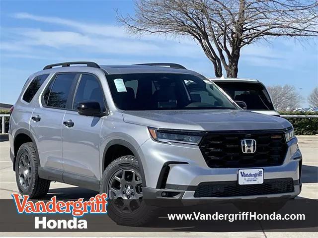 new 2025 Honda Pilot car, priced at $51,635