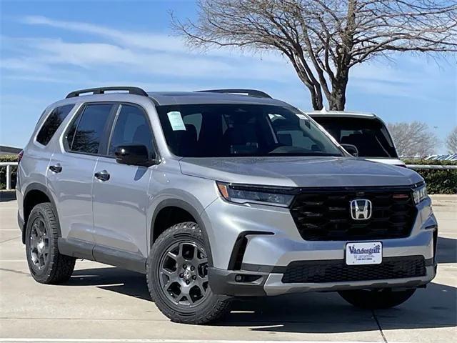 new 2025 Honda Pilot car, priced at $51,635