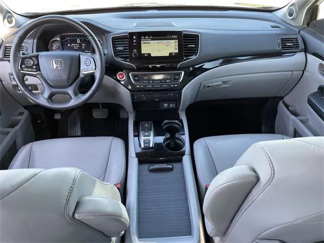 used 2022 Honda Pilot car, priced at $37,590