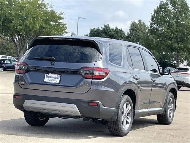 new 2025 Honda Pilot car, priced at $46,695