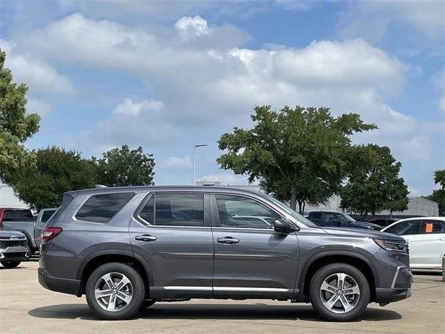 new 2025 Honda Pilot car, priced at $46,695