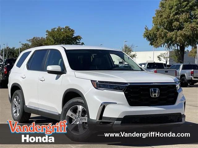 new 2025 Honda Pilot car, priced at $45,350