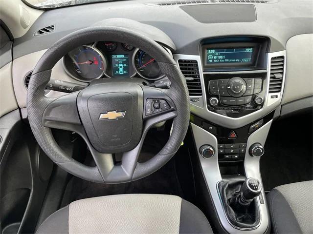 used 2016 Chevrolet Cruze Limited car, priced at $7,489