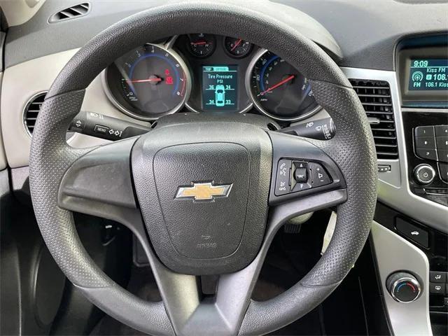 used 2016 Chevrolet Cruze Limited car, priced at $7,489