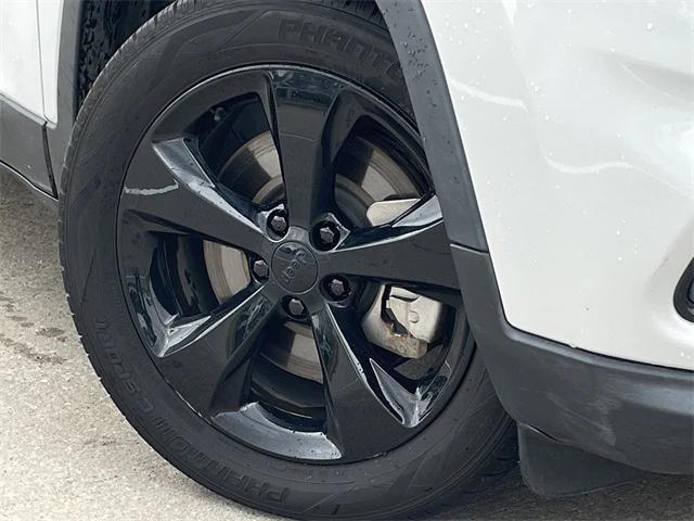 used 2021 Jeep Cherokee car, priced at $17,964