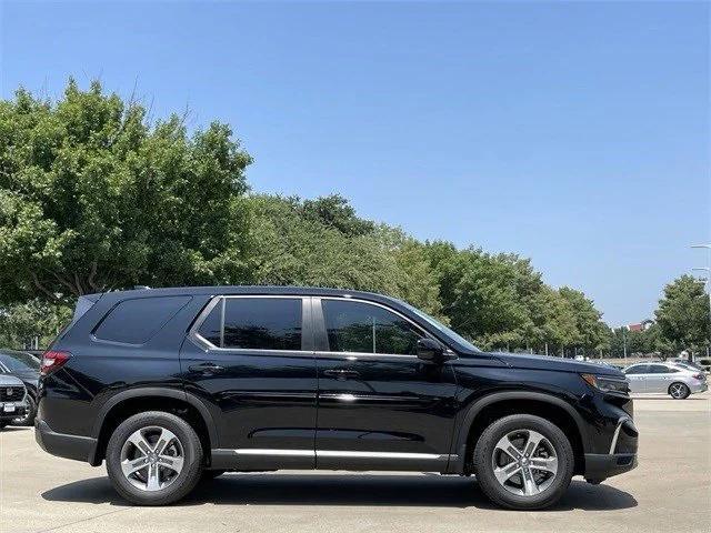 new 2025 Honda Pilot car, priced at $47,425