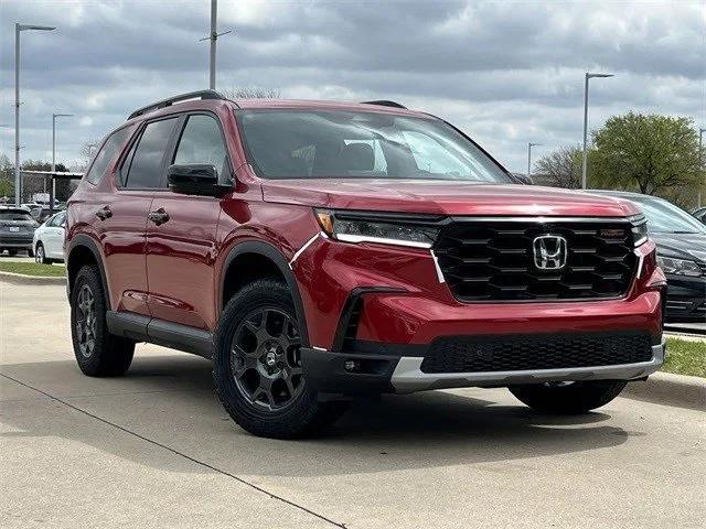 new 2025 Honda Pilot car, priced at $50,950