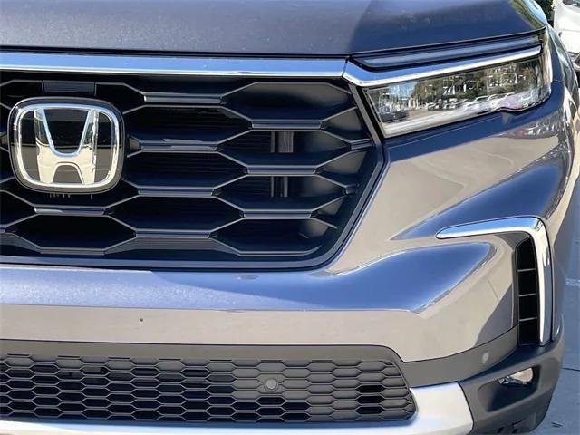 new 2025 Honda Pilot car, priced at $44,895