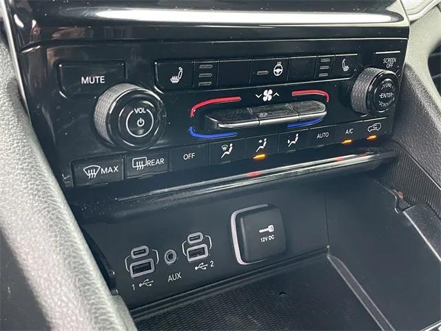 used 2024 Jeep Grand Cherokee L car, priced at $37,395