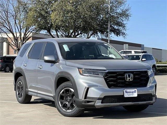 new 2025 Honda Pilot car, priced at $49,800