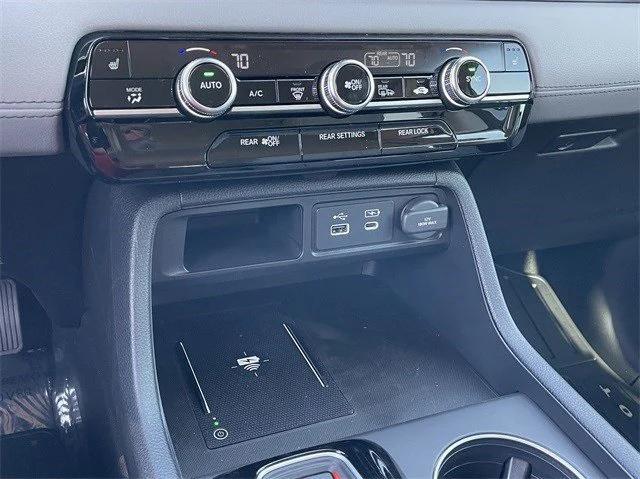 new 2025 Honda Pilot car, priced at $49,800