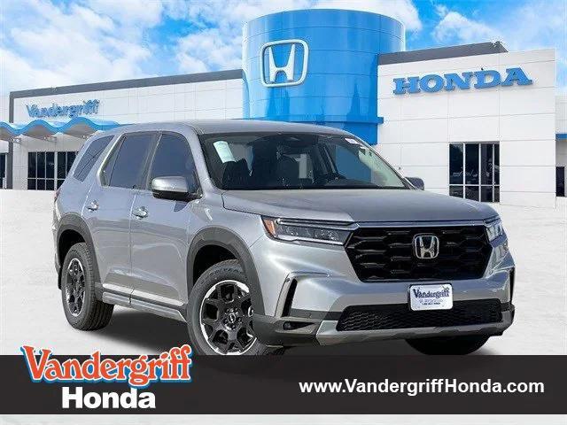 new 2025 Honda Pilot car, priced at $49,800