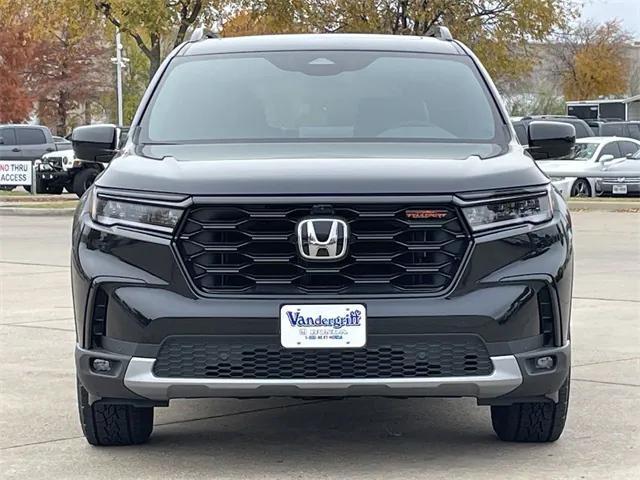 new 2025 Honda Pilot car