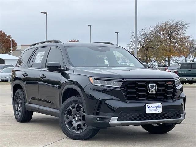 new 2025 Honda Pilot car