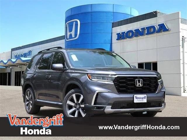 new 2025 Honda Pilot car, priced at $54,530