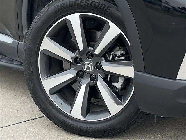 used 2025 Honda Pilot car, priced at $49,499