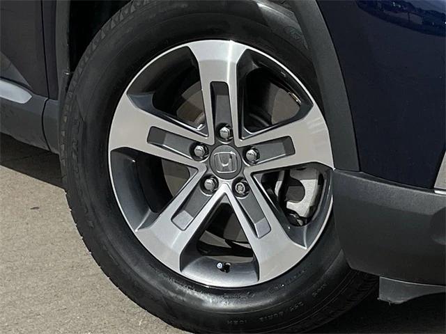 used 2025 Honda Pilot car, priced at $41,895
