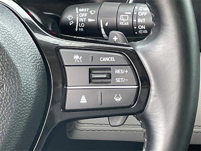 used 2025 Honda Pilot car, priced at $41,895