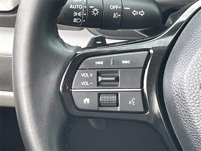 used 2025 Honda Pilot car, priced at $41,895