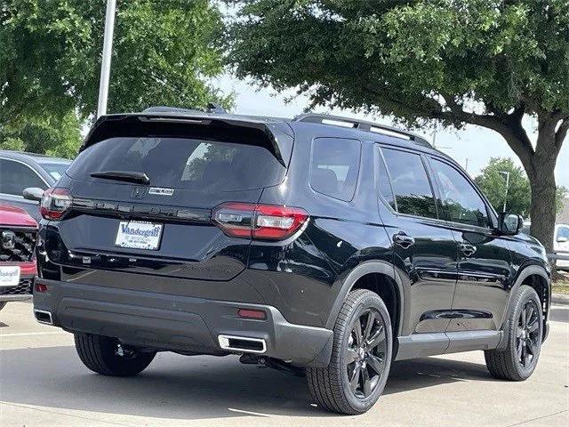 new 2025 Honda Pilot car, priced at $55,975