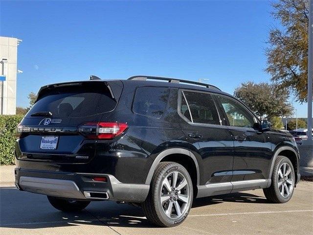 new 2025 Honda Pilot car, priced at $48,595