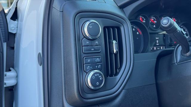 new 2025 GMC Sierra 2500 car, priced at $52,623