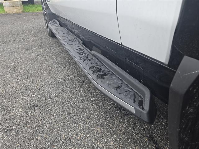 new 2025 GMC Sierra EV car