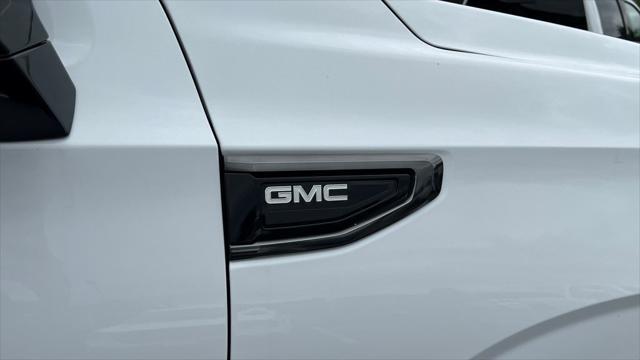 new 2024 GMC Yukon XL car, priced at $74,422