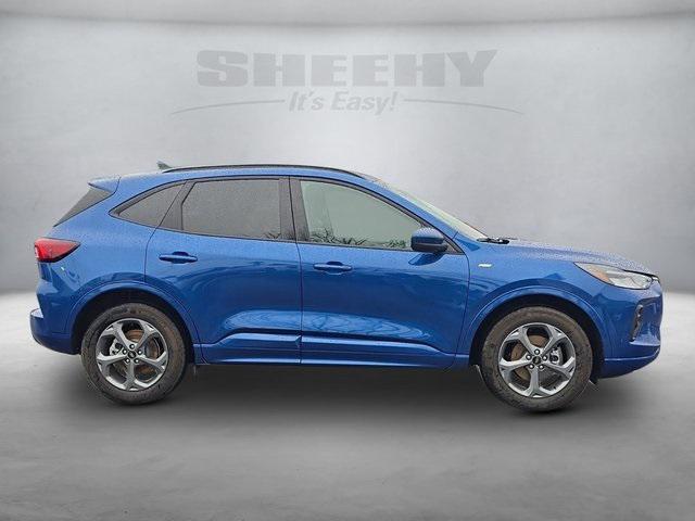 used 2023 Ford Escape car, priced at $25,481