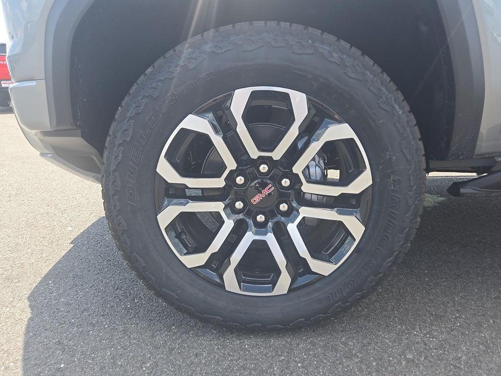 new 2025 GMC Canyon car, priced at $51,273
