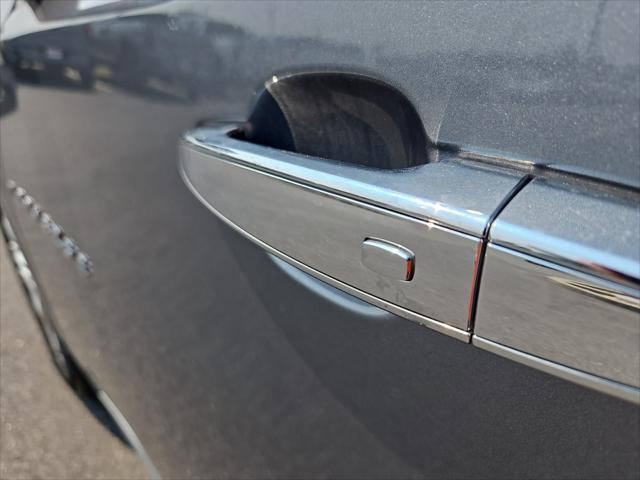 used 2020 Chevrolet Traverse car, priced at $25,981