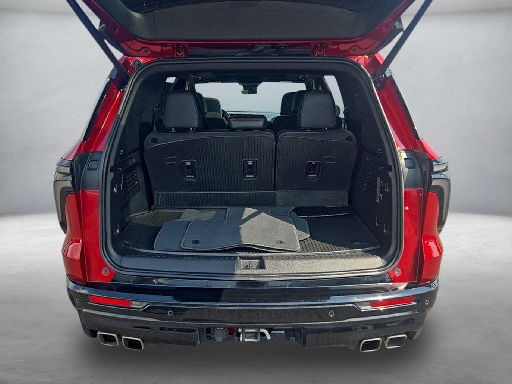 used 2024 Chevrolet Traverse car, priced at $49,241