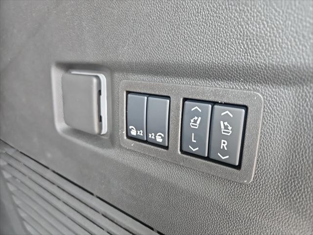 new 2025 GMC Yukon car, priced at $75,213