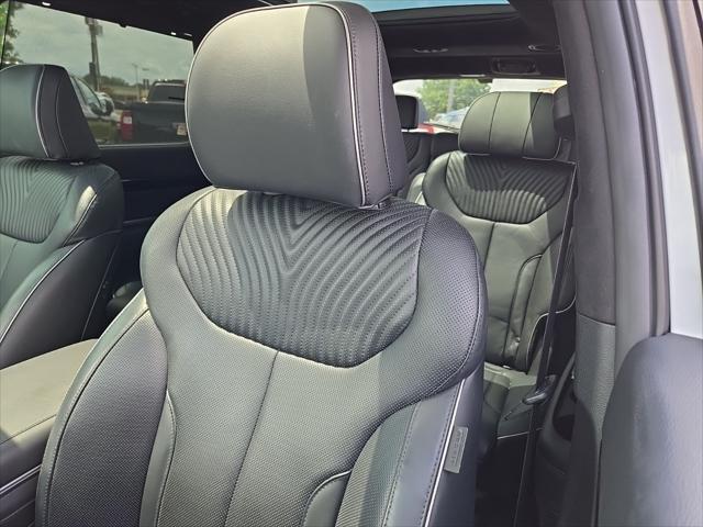 used 2024 Hyundai Palisade car, priced at $40,481