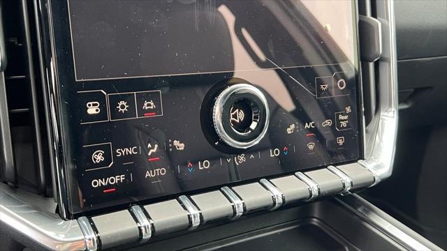 new 2025 GMC Acadia car, priced at $43,953