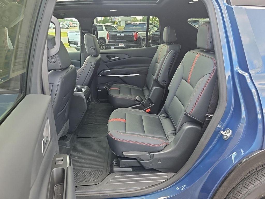 used 2024 Chevrolet Traverse car, priced at $51,981