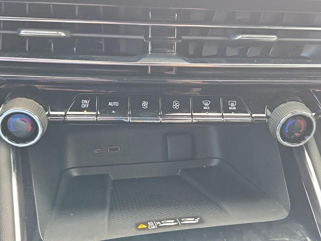 used 2024 Chevrolet Traverse car, priced at $51,981