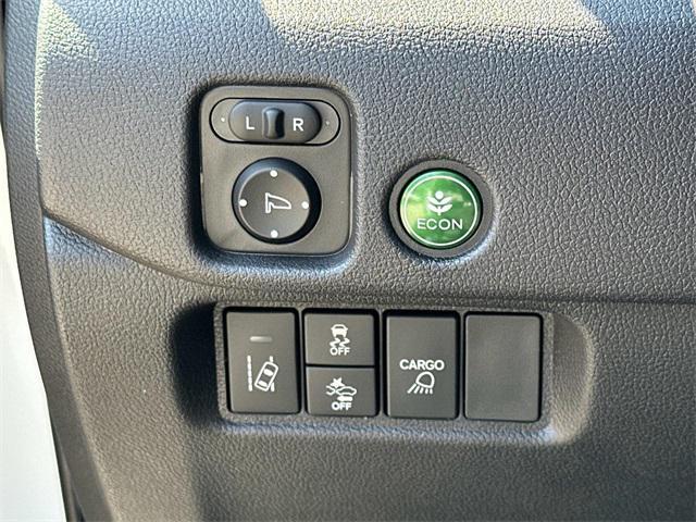 new 2025 Honda Ridgeline car, priced at $40,675