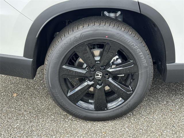 new 2025 Honda Pilot car, priced at $51,821