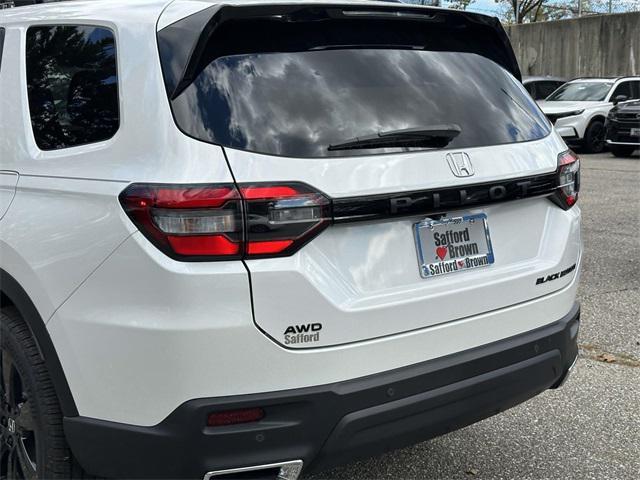 new 2025 Honda Pilot car, priced at $51,821