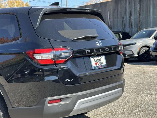 new 2025 Honda Pilot car, priced at $44,063