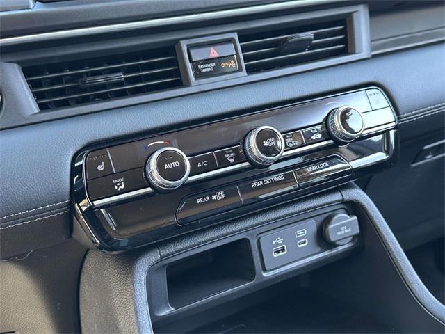 new 2025 Honda Pilot car, priced at $44,063