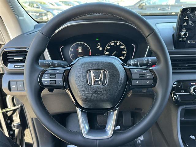 new 2025 Honda Pilot car, priced at $44,063