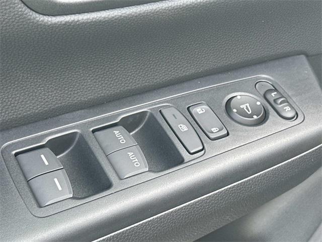 new 2026 Honda CR-V Hybrid car, priced at $39,527