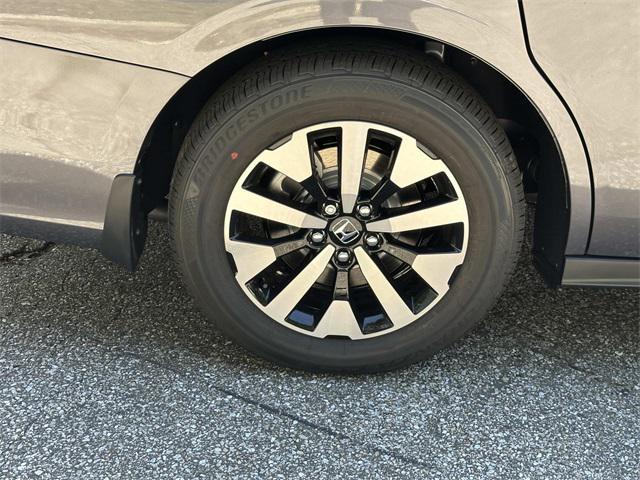 new 2026 Honda Odyssey car, priced at $43,704