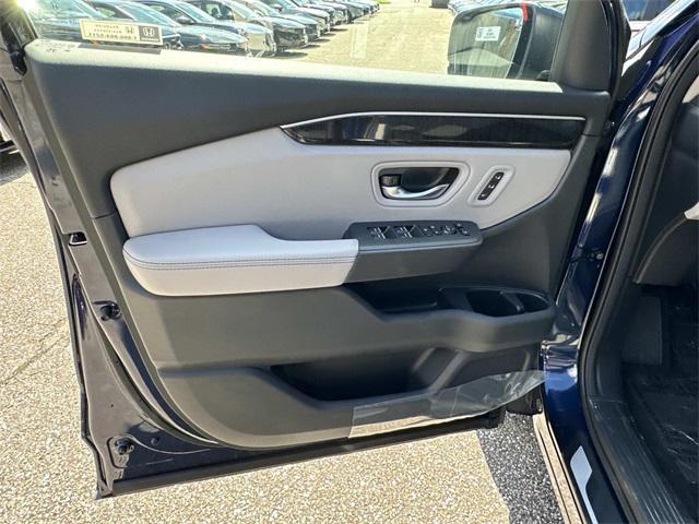 new 2025 Honda Pilot car, priced at $50,565