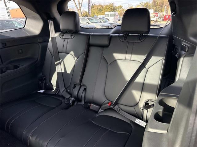 new 2025 Honda Pilot car, priced at $48,054